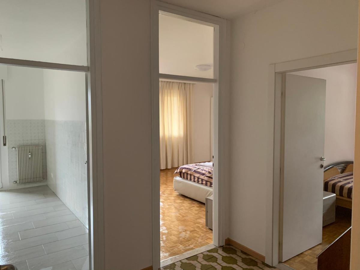 Appartamento Bolzano - Vittorio Veneto - Parcheggio Incluso Exterior foto